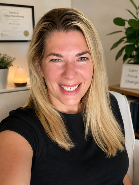 Lara Cox, clinical hypnotherapist helping people stop smoking through hypnotherapy in Hertfordshire